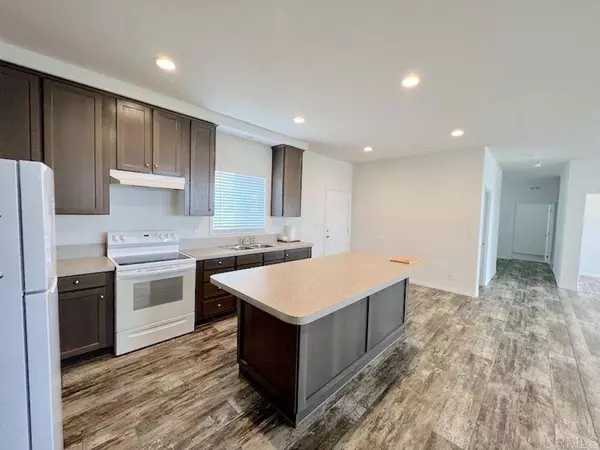 409 Golden RD, Fallbrook, CA 92028