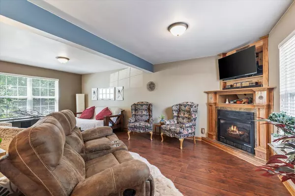 N1606 Washington Ave, Linn, WI 53147