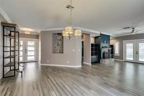 2532 Golden Sands Drive, Las Vegas, NV 89128