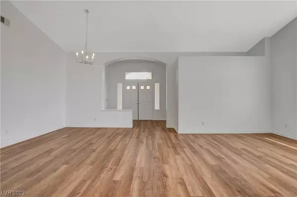 9087 Ravenhurst Street, Las Vegas, NV 89123