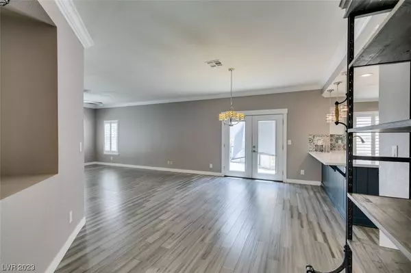 2532 Golden Sands Drive, Las Vegas, NV 89128