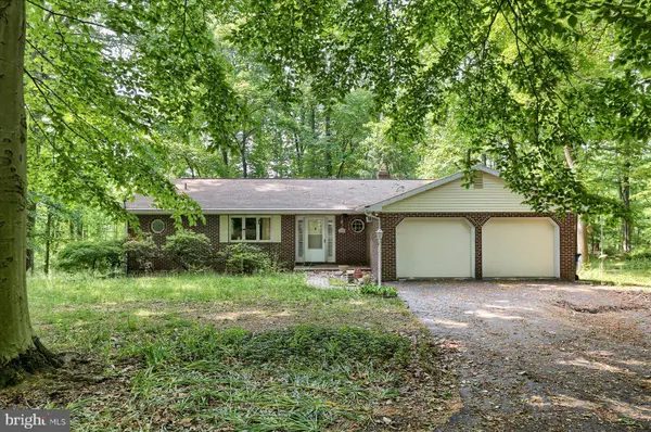 950 S MOUNTAIN RD, Dillsburg, PA 17019