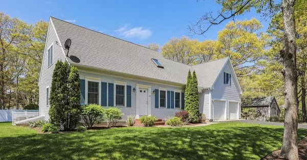 65 Nearmeadows Road, West Yarmouth, MA 02673
