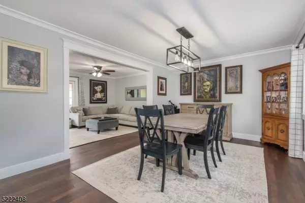 54 Cliff Hill Rd, Clifton City, NJ 07013