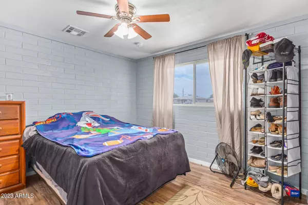 4634 S 20th Street, Phoenix, AZ 85040