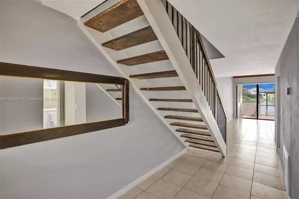 1113 NW 122nd Ter, Pembroke Pines, FL 33026