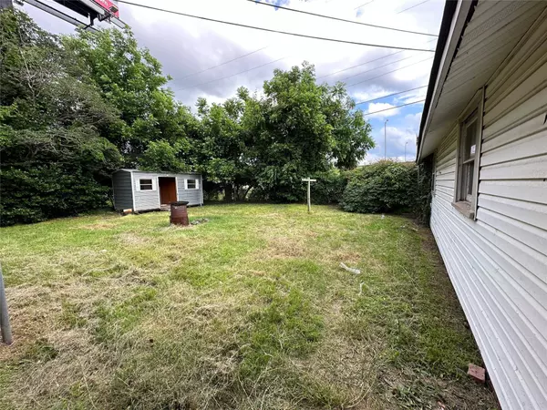 1212 Delhi Street, Bossier City, LA 71111