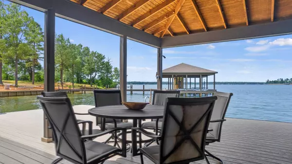 378 Private Road 2711, Mount Pleasant, TX 75455