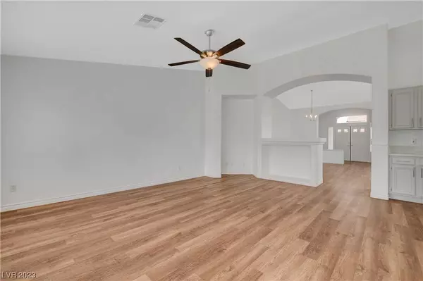 9087 Ravenhurst Street, Las Vegas, NV 89123