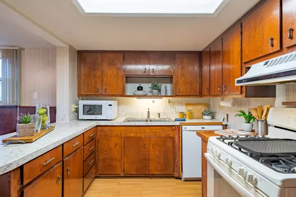 3489 Ridgeway DR, Los Alamos, NM 87544