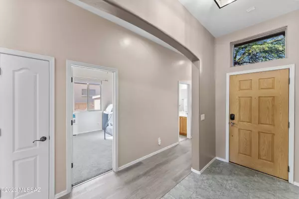 10594 E Black Willow Drive, Tucson, AZ 85747