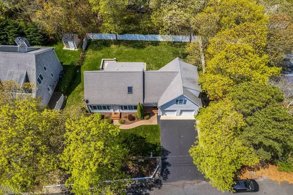 65 Nearmeadows Road, West Yarmouth, MA 02673