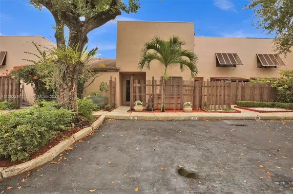 1113 NW 122nd Ter, Pembroke Pines, FL 33026