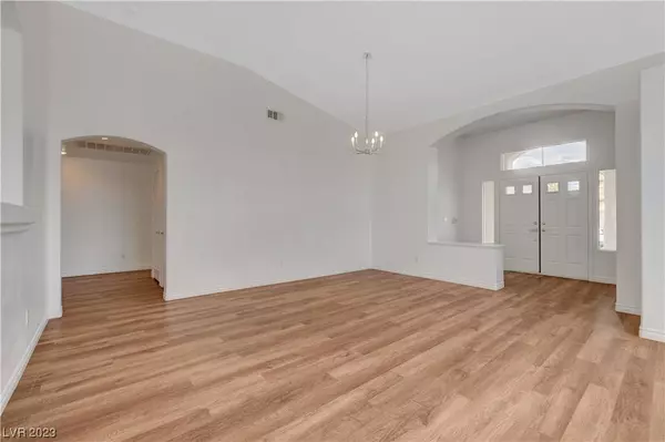 9087 Ravenhurst Street, Las Vegas, NV 89123