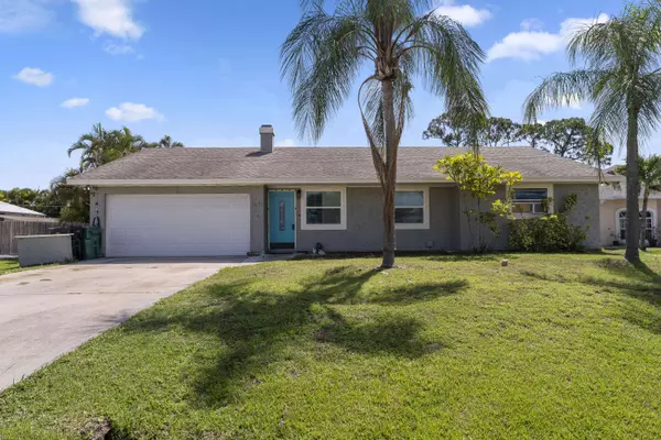 1611 SE Mariner LN, Port Saint Lucie, FL 34983