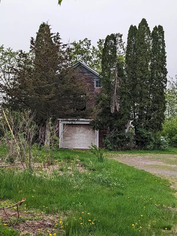 46251 Government RD, Sunrise Twp, MN 55032