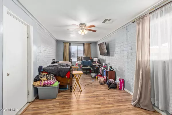 4634 S 20th Street, Phoenix, AZ 85040