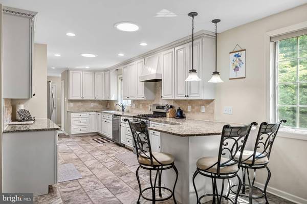 302 BRIDGEBORO RD, Moorestown, NJ 08057