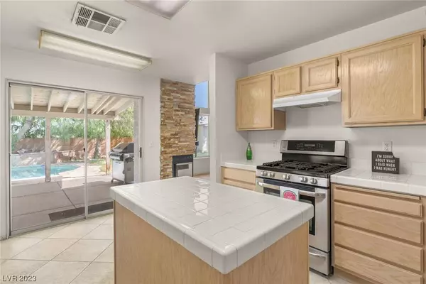 414 Breeze Way, Henderson, NV 89015