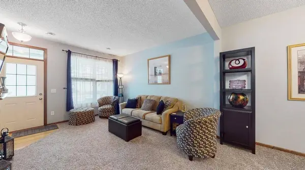 15618 Emerald DR N #6, Hugo, MN 55038