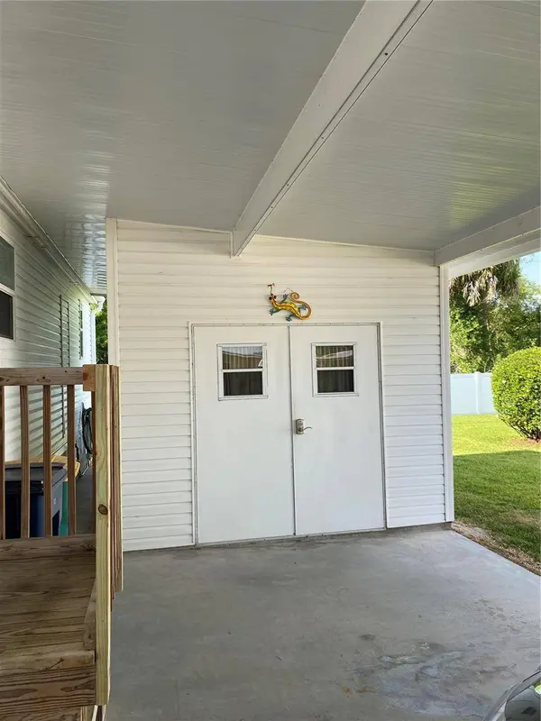 1529 SCHULT CT, Tavares, FL 32778