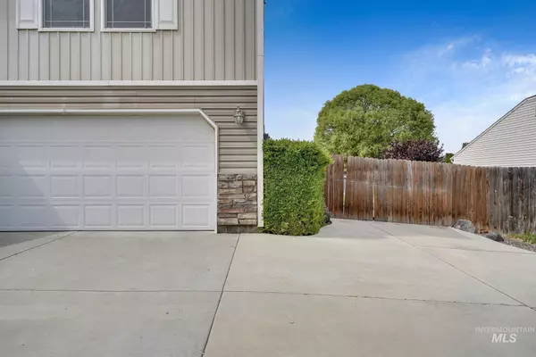 11545 W Mcgraw Dr, Nampa, ID 83651