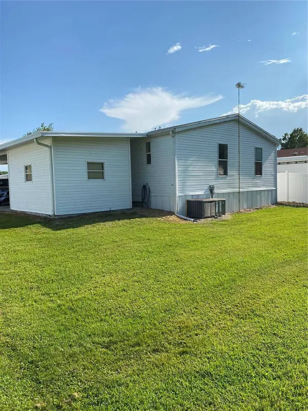 1529 SCHULT CT, Tavares, FL 32778