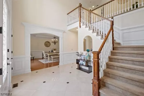 21 Whispering Woods Ln, Bernards Twp., NJ 07920