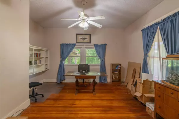 150 Rs County Road 3340, Emory, TX 75440