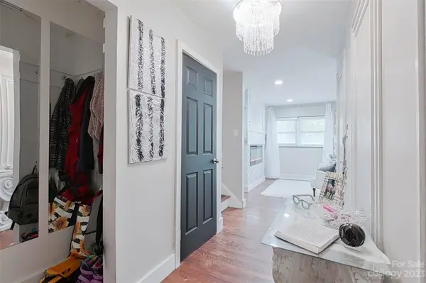 1733 Aster LN, Gastonia, NC 28054