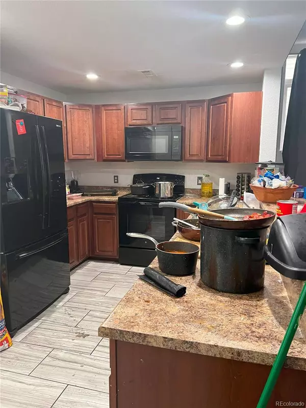 8751 Pearl ST #S3, Thornton, CO 80229