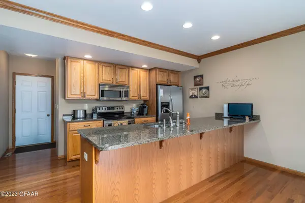 1156 38TH Avenue S, Grand Forks, ND 58201