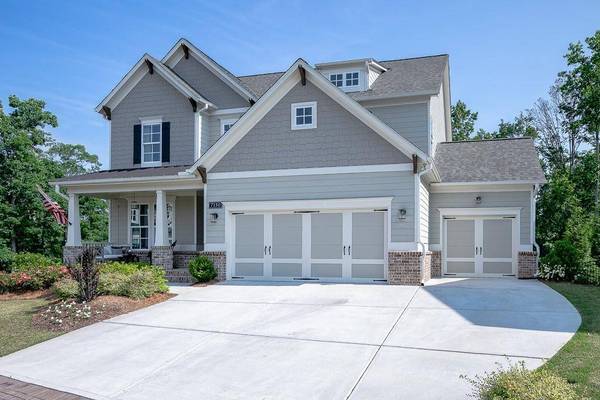 7150 Lake Edge DR, Flowery Branch, GA 30542