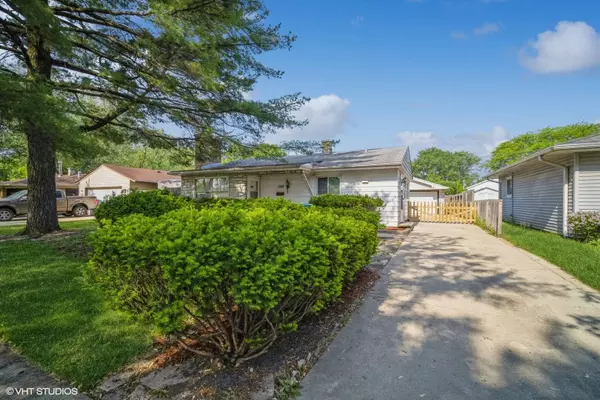 268 E Wayne PL, Wheeling, IL 60090