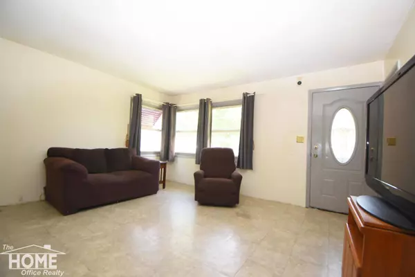 704 Isham St., Owosso, MI 48867