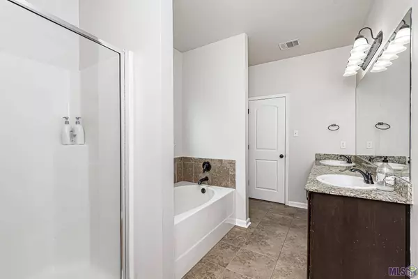 38240 CORAL REEF CT, Gonzales, LA 70737