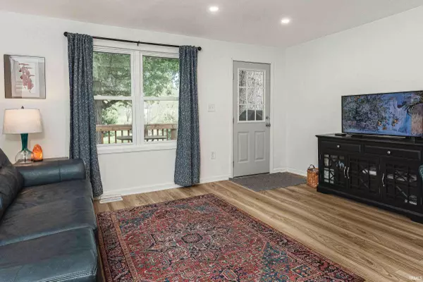 1845 A W That Road, Bloomington, IN 47403-9464