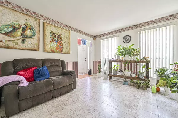 177 E Mourning Dove Way Way, Galloway Township, NJ 08205