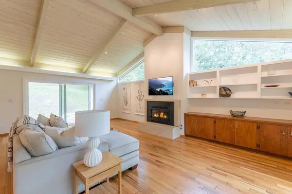 30 Crandall RD, Monterey, CA 93940