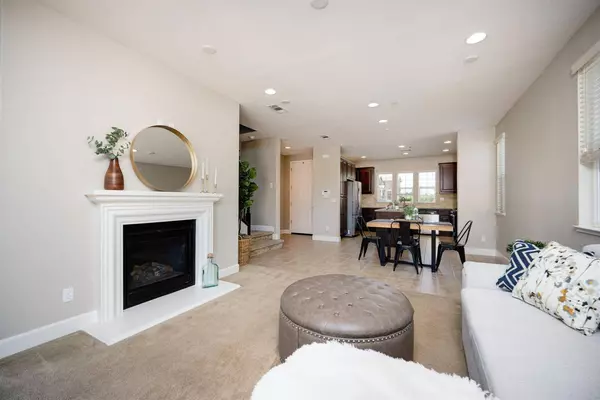 948 Willow Bridge DR, Folsom, CA 95630