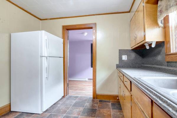 135 S WASHINGTON AVE, Pulaski, VA 24301