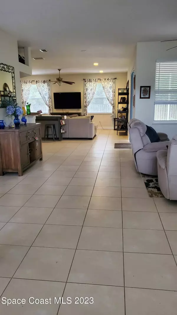 2651 Tepee Avenue SE, Palm Bay, FL 32909