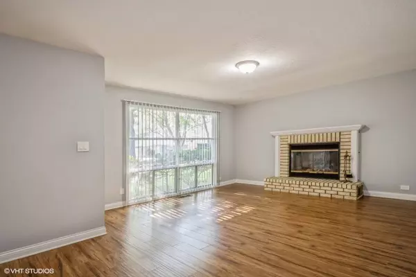 268 E Wayne PL, Wheeling, IL 60090