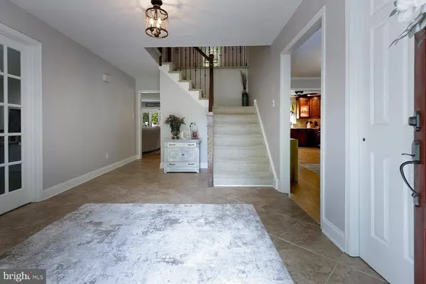 19 CORSHAM DR, Medford, NJ 08055