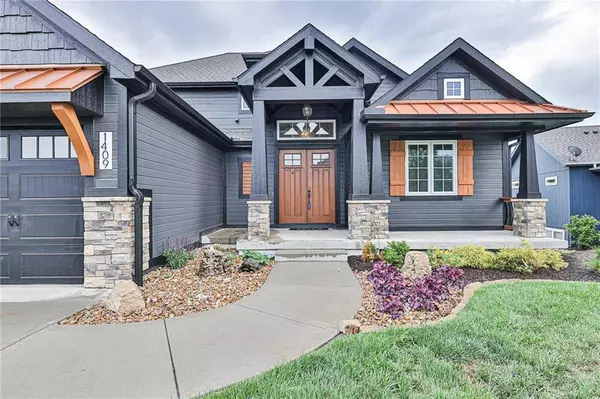 1409 Kensington LN, Raymore, MO 64083