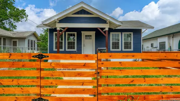 2807 TRAVIS ST, San Antonio, TX 78207-3337