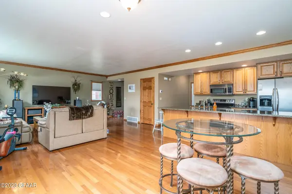 1156 38TH Avenue S, Grand Forks, ND 58201