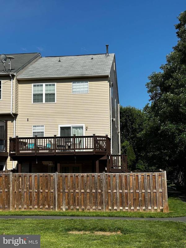 21826 KINGS CROSSING TER, Ashburn, VA 20147