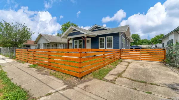 2807 TRAVIS ST, San Antonio, TX 78207-3337