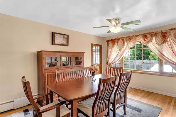 332 Center Rd, Monroeville, PA 15146